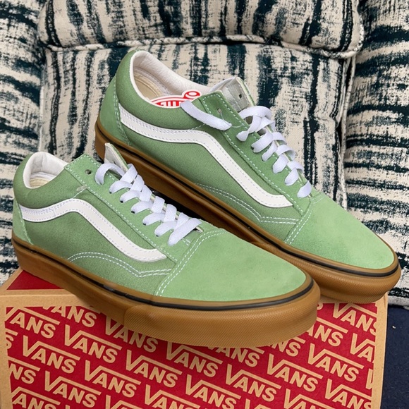 Vans Men’s Old Skool Gum Basil/True White Sneakers - Picture 5 of 16
